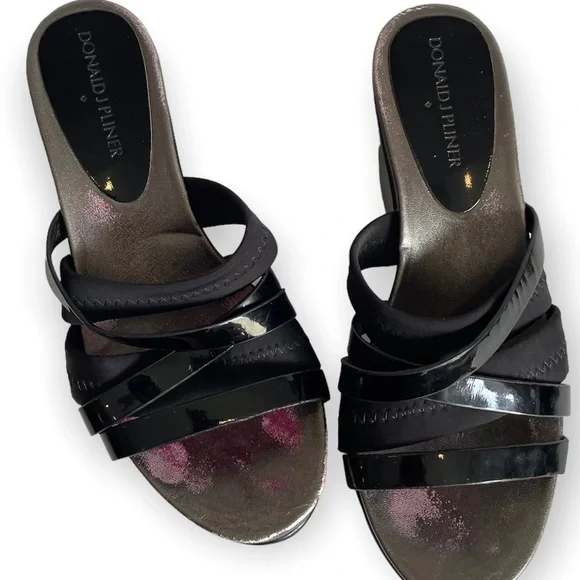 Donald Pliner Strappy Wedge Black Sandals - Picture 2 of 7